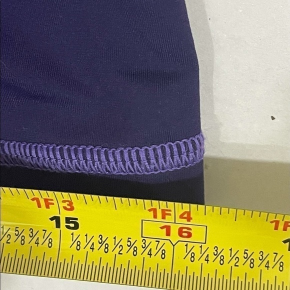 Lululemon sz sm virtuous tank top shelf bra - Picture 7 of 12